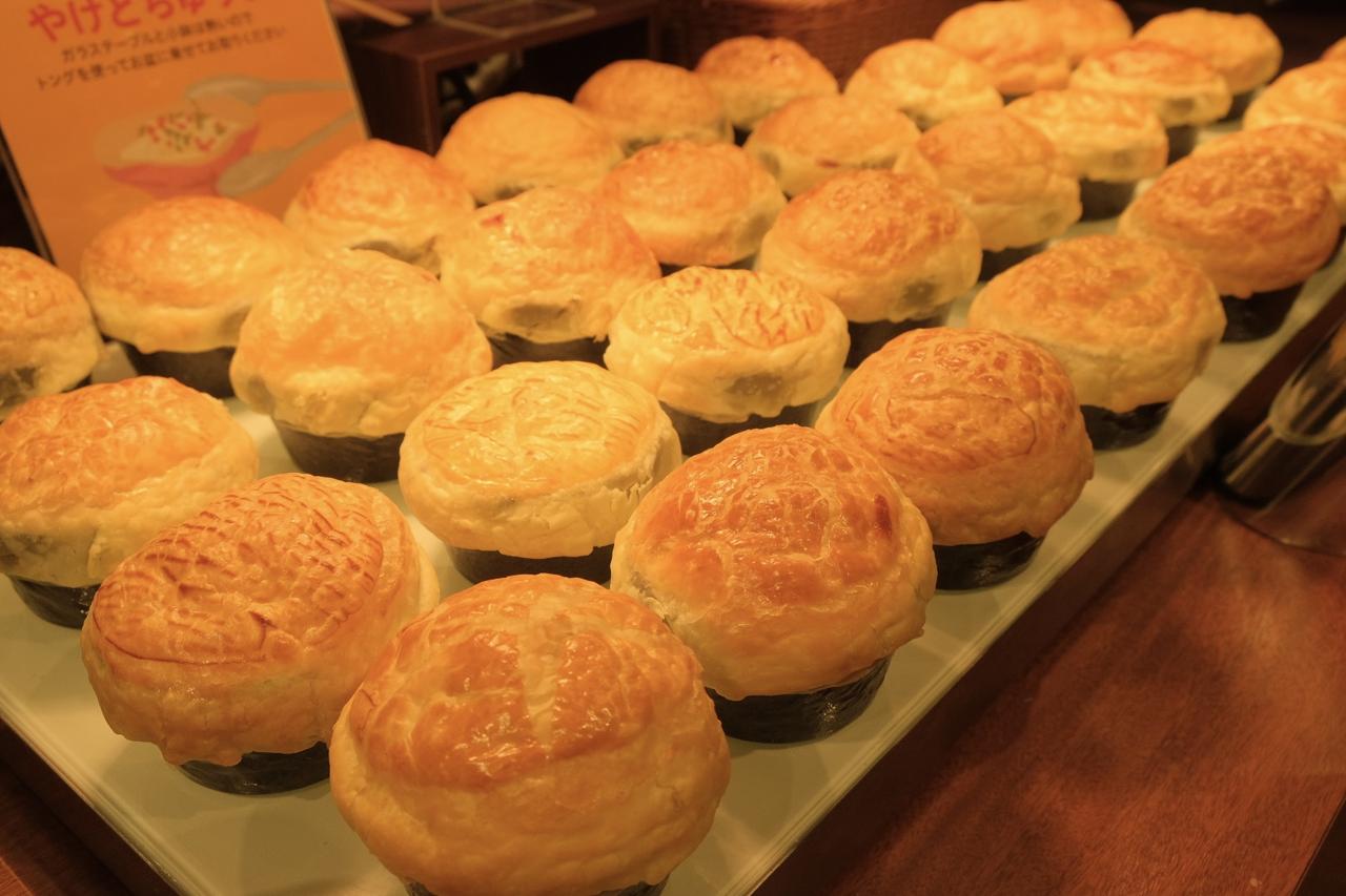 画像: カニのチャウダー パイ包み焼き