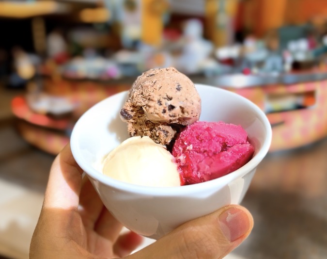 画像: スイーツブッフェ顔負けのデザートラインアップ