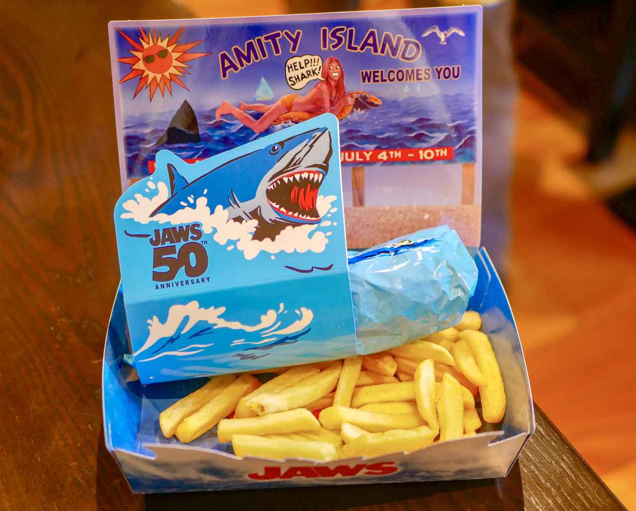 画像: チキン＆アボカド・ブリトーセット（アミティ・ランディング・レストラン）