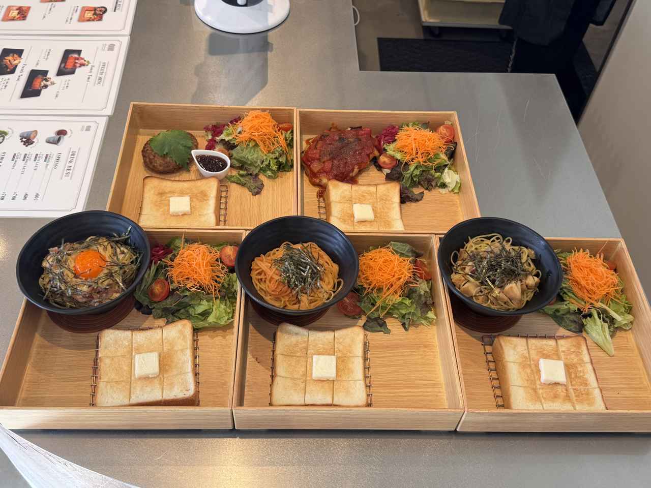 画像1: ランチはセットがお得!スイーツメニューもおすすめ!