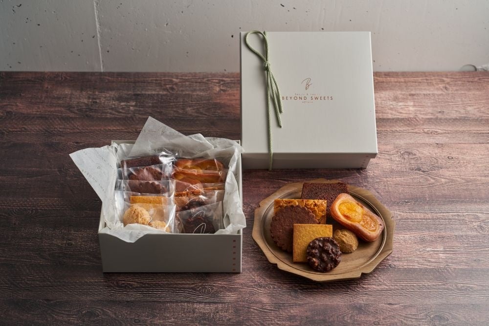 画像3: アレルギー特定8品目不使用!小麦・白砂糖なしのグルテンフリークッキー缶がクリスマス限定で登場