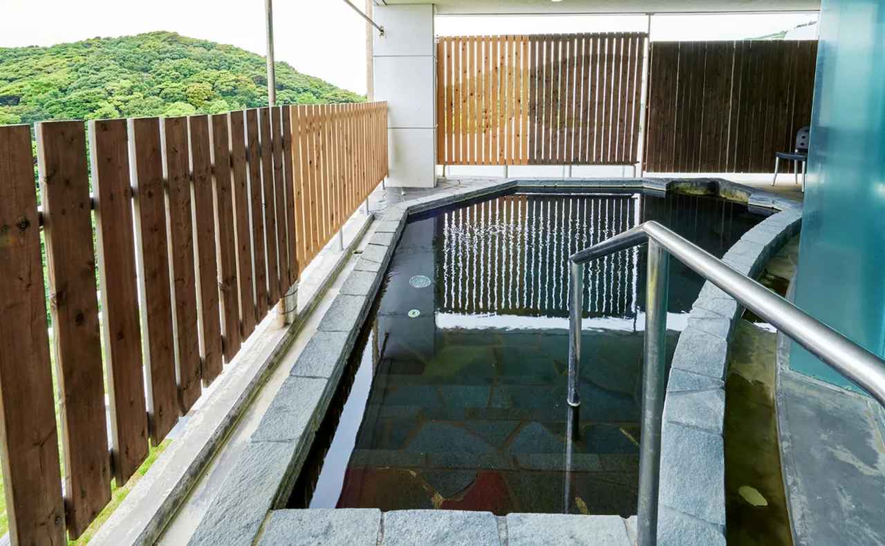 画像: 露天風呂  ashizurithermae.jp