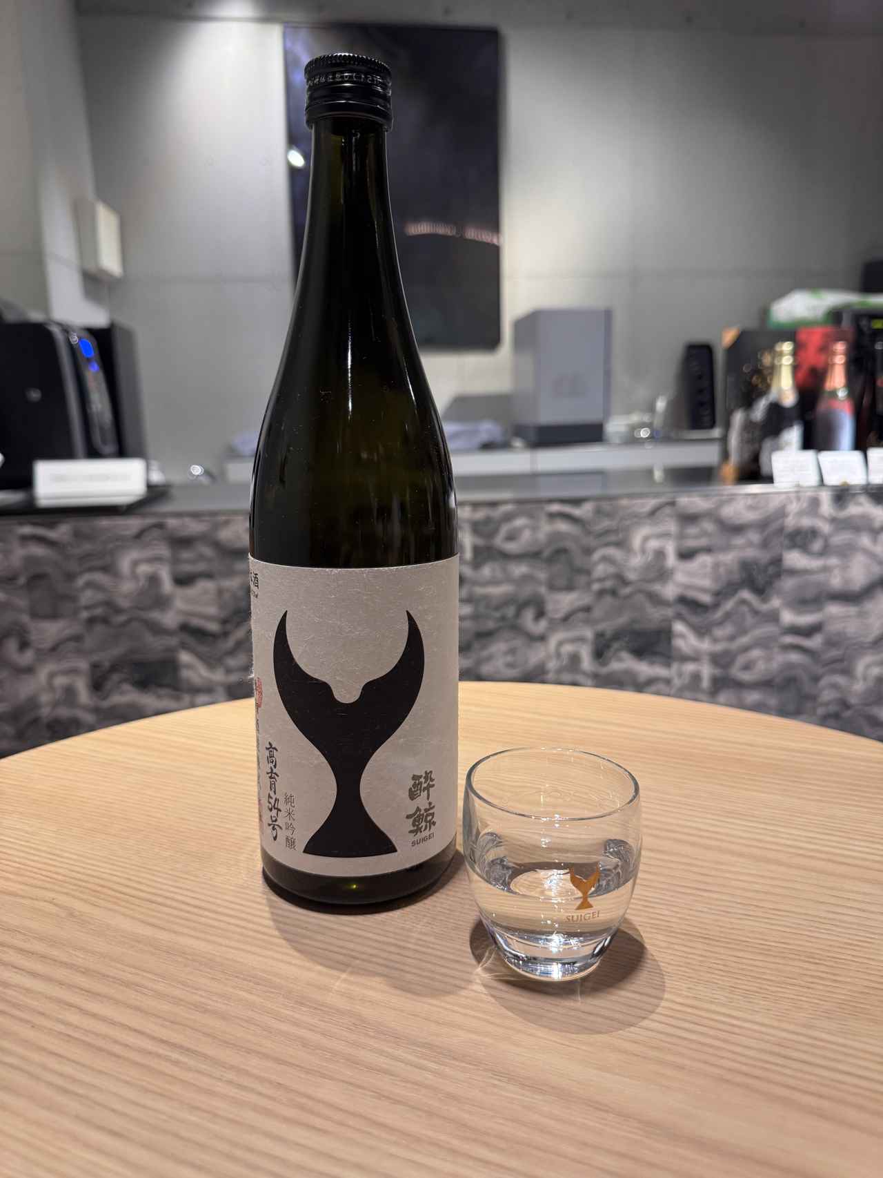 画像: 「純米吟醸 小仕込4号 山田錦」 試飲　30ml　200円（税込）／　販売価格　720ml　3300円（税込）