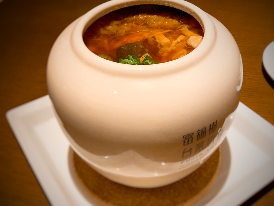 画像13: ミシュラン星付きの味を原宿の夜景と共に♡シャンパンと楽しむオトナの台湾料理って⁈