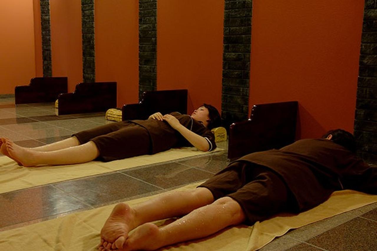 画像1: 2日目は“岩盤浴でととのう”片山津温泉へ