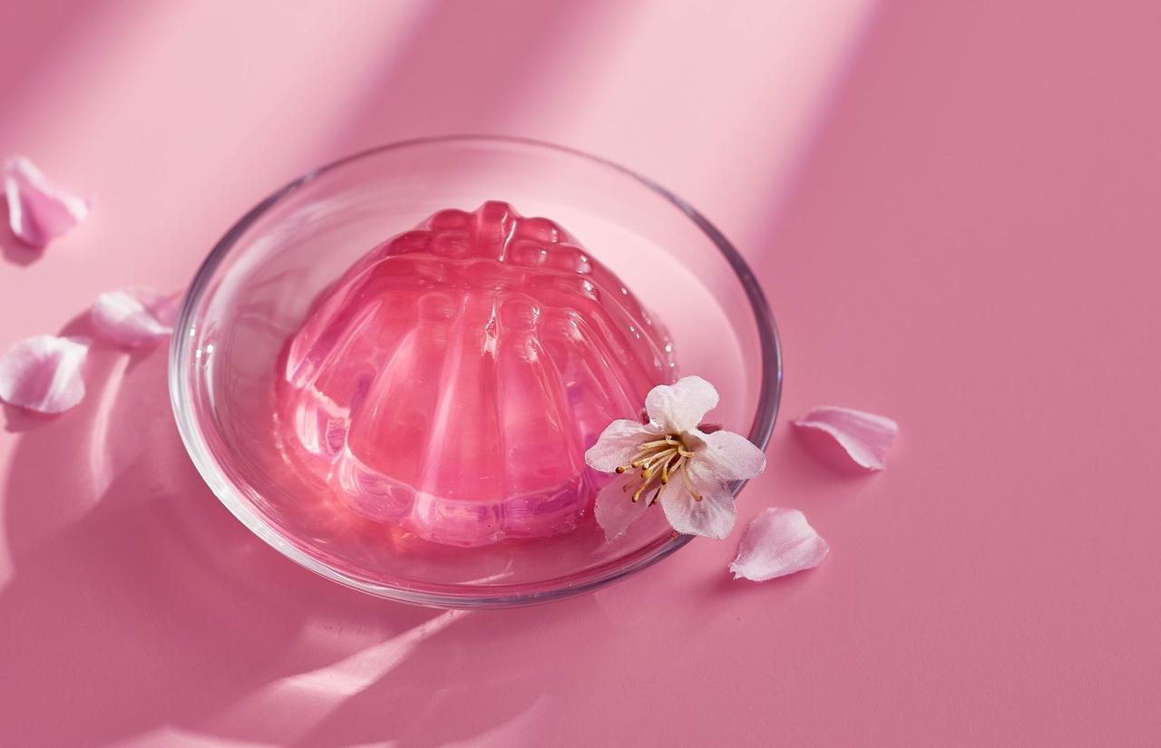 画像2: 桜ヘアケア売上日本1位♡YOLUから春限定「メロウ」シリーズ初登場！