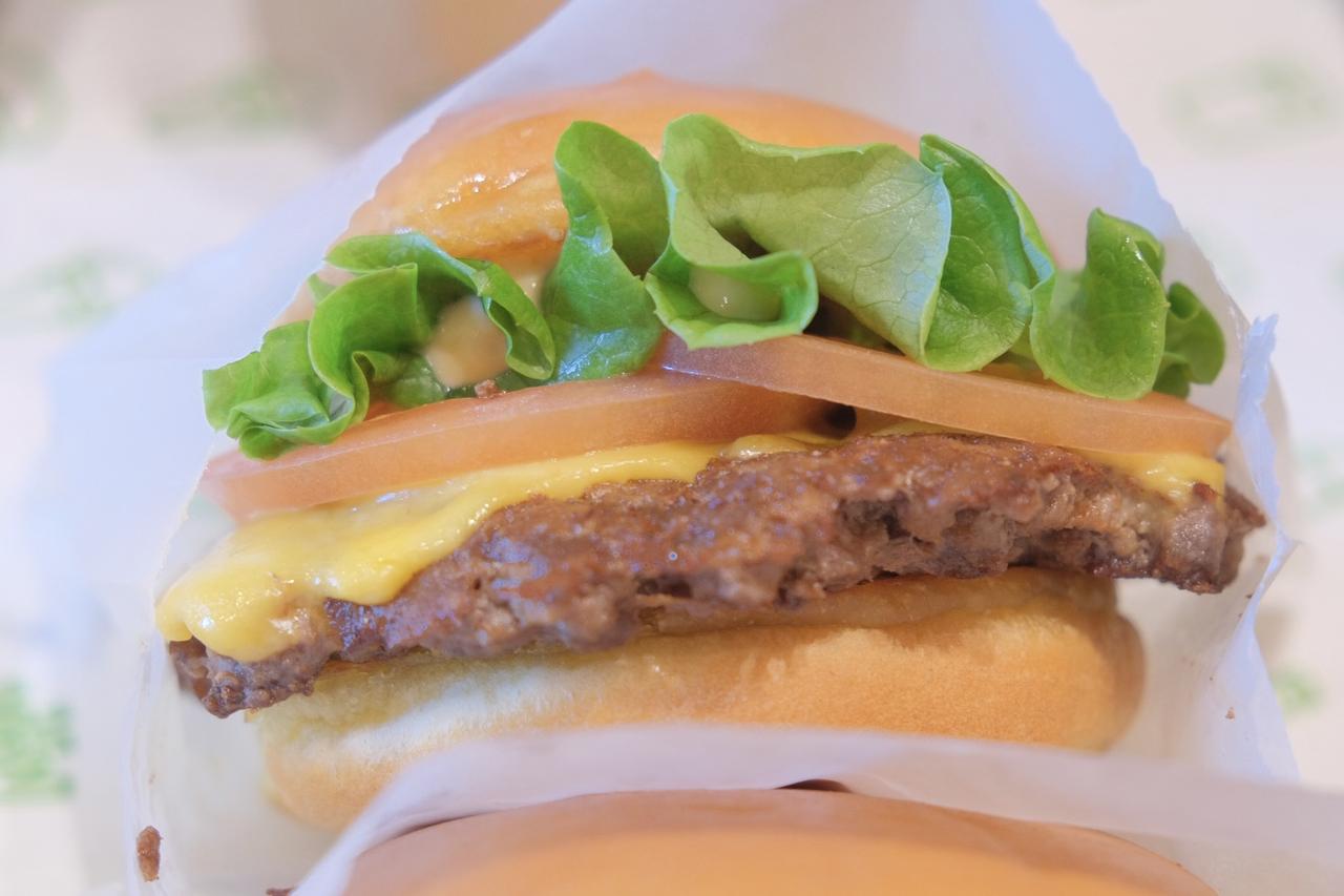 画像10: 【試食レポ】「Shake Shack」よりオリジナルワインとのペアリングもおすすめ！ホリデーシーズンにぴったりな特別メニュー『ブラックトリュフバーガー』・『ブラックトリュフフライ』期間限定販売中♪