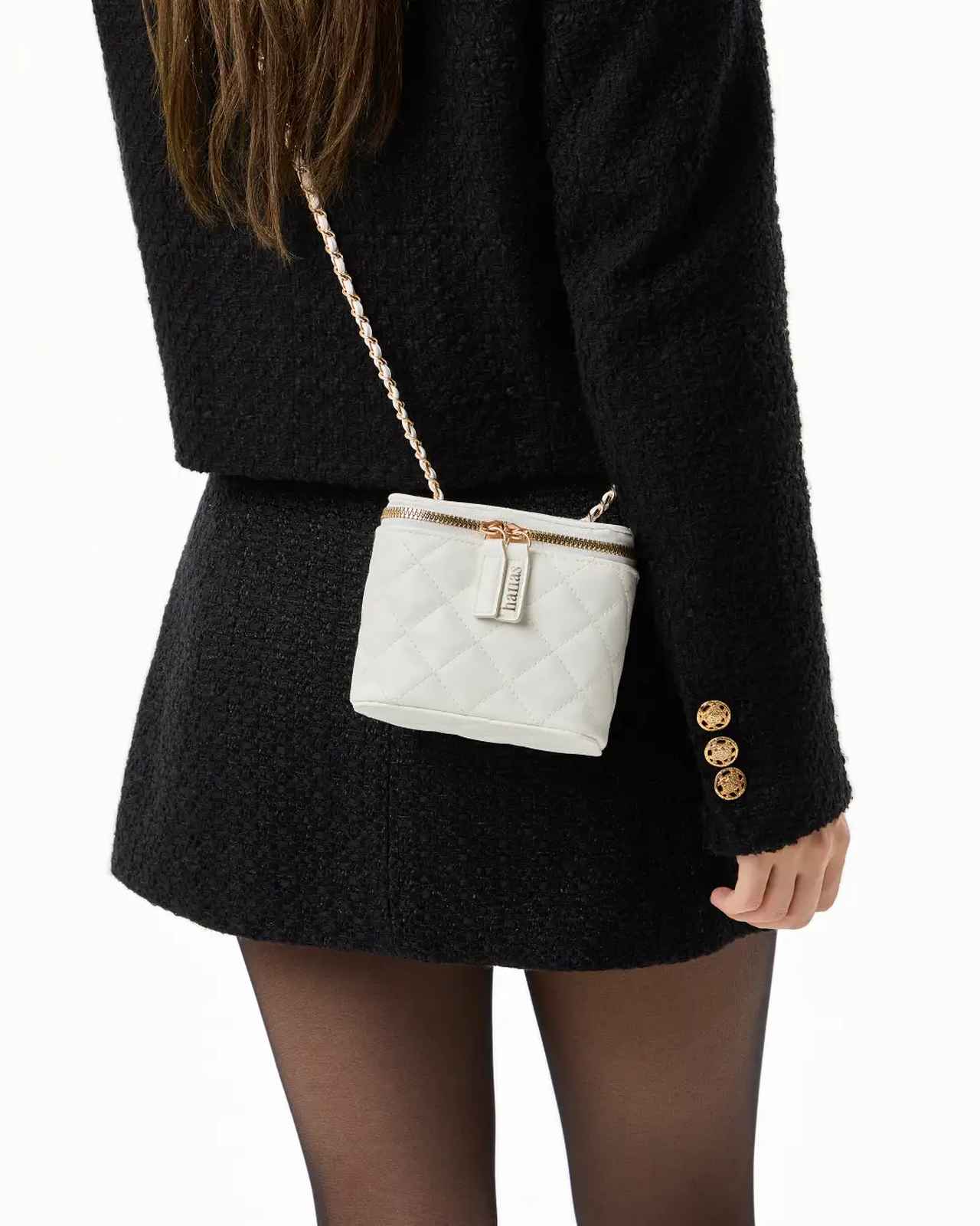 画像: サイズ：13×12.5×8cm 素材：合皮