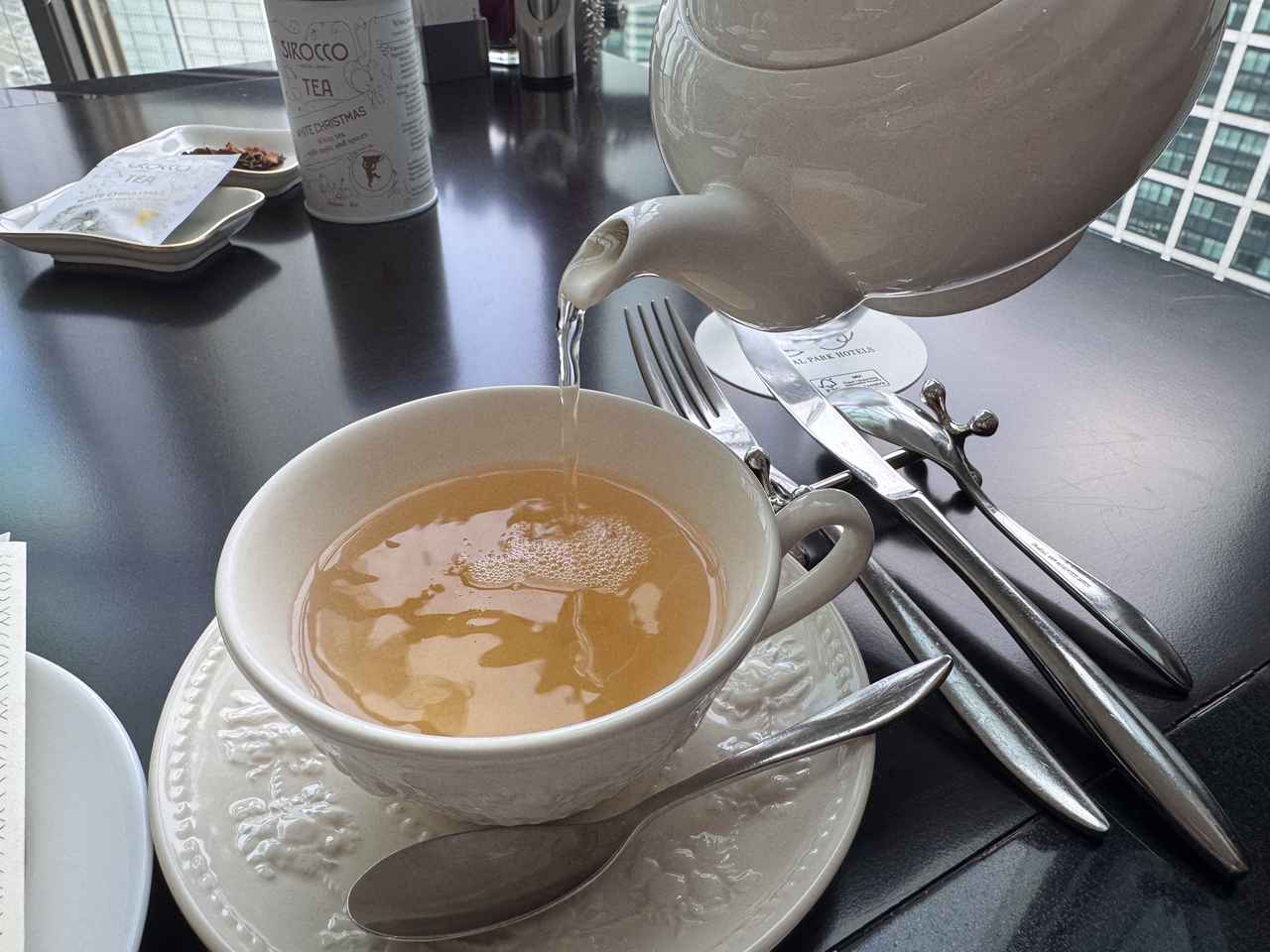 画像5: 深紅のベリーに心躍る♡【ザ ロイヤルパークホテル アイコニック 東京汐留】冬限定クリスマスアフタヌーンティー