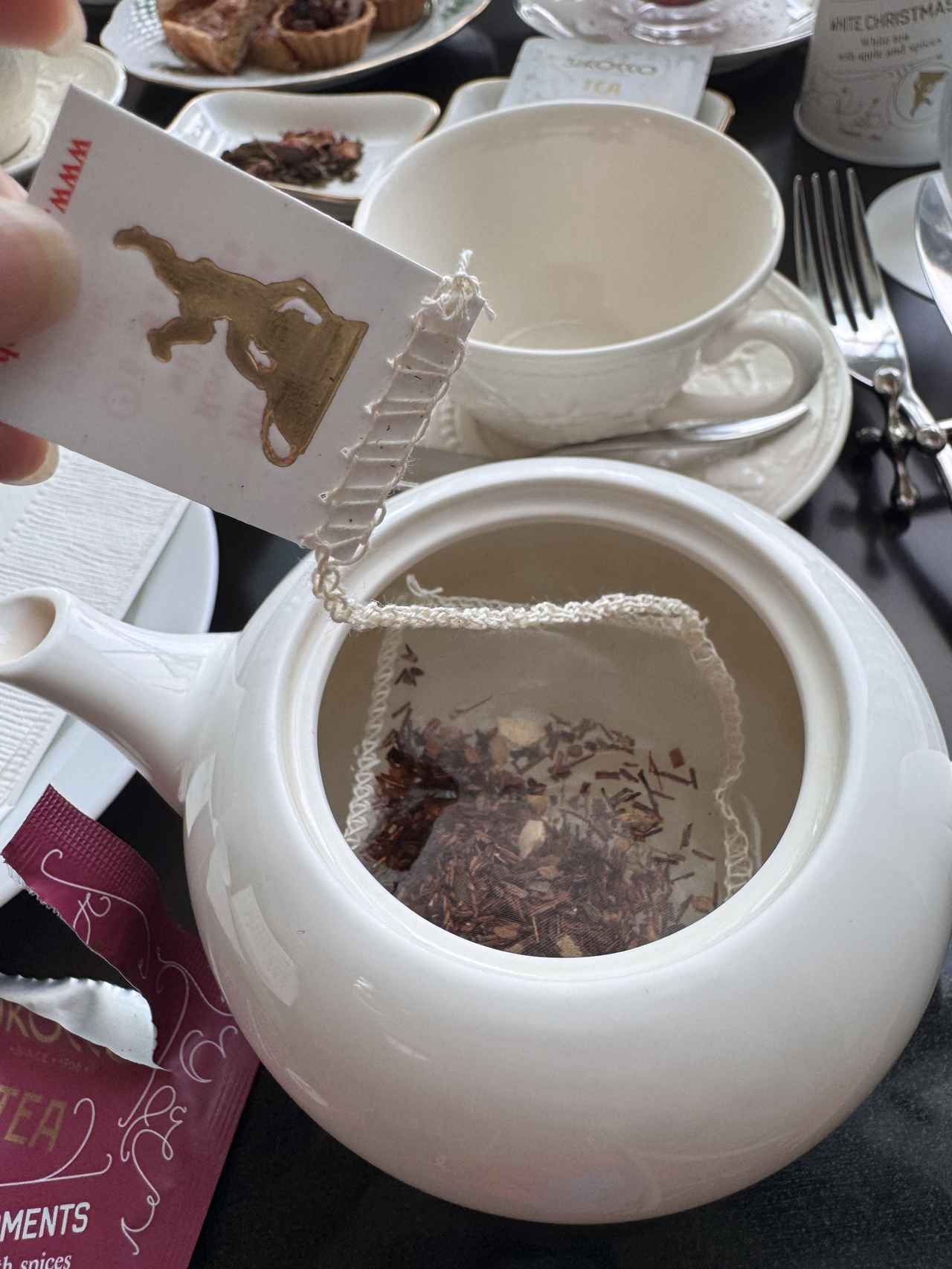 画像6: 深紅のベリーに心躍る♡【ザ ロイヤルパークホテル アイコニック 東京汐留】冬限定クリスマスアフタヌーンティー