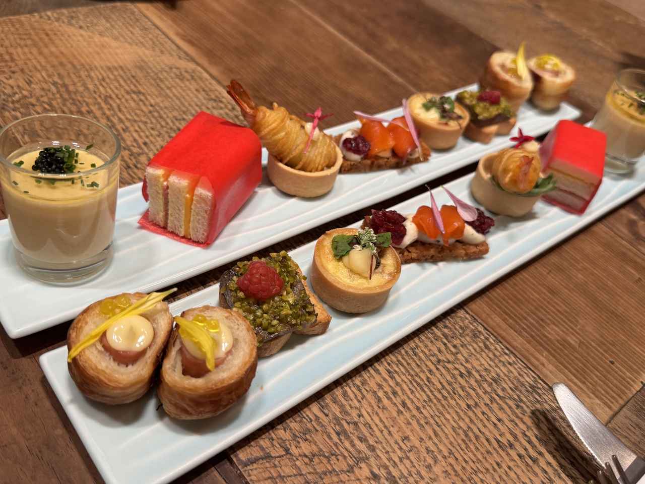 画像: セイボリー&ドリンクも充実