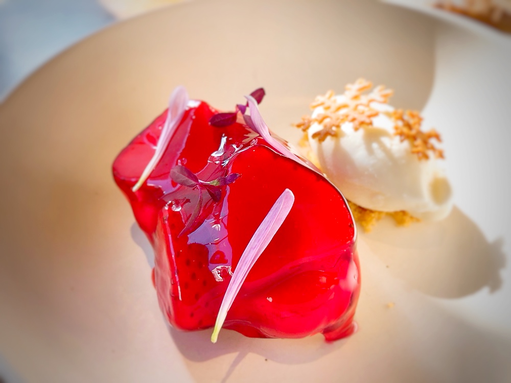 画像11: プレミアムな完熟苺「あまりん」をアフタヌーンティーで!「あまりん ストロベリー アフタヌーンティー」がスタート♡