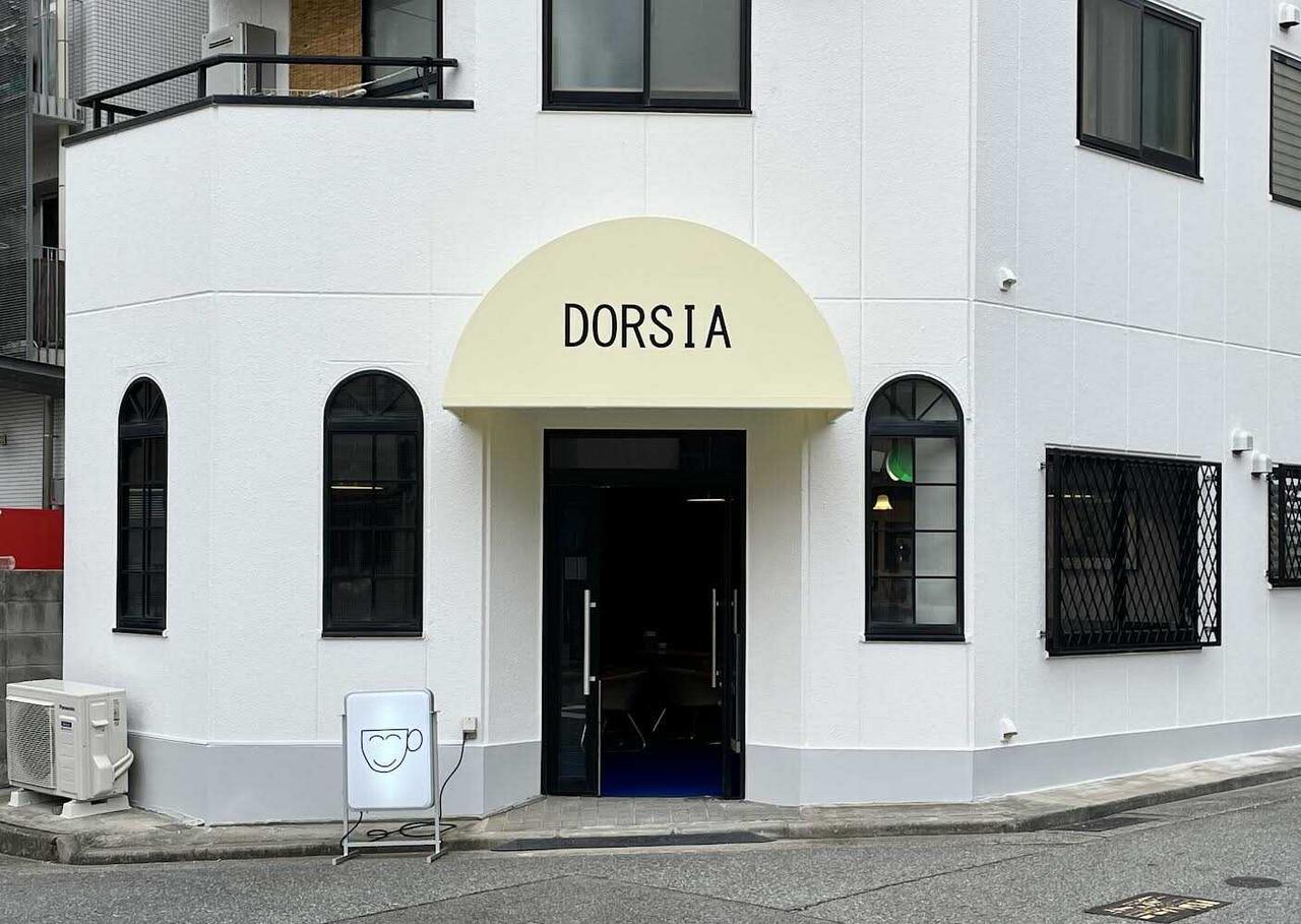 画像1: ニューレトロな喫茶店で楽しむクリームソーダ