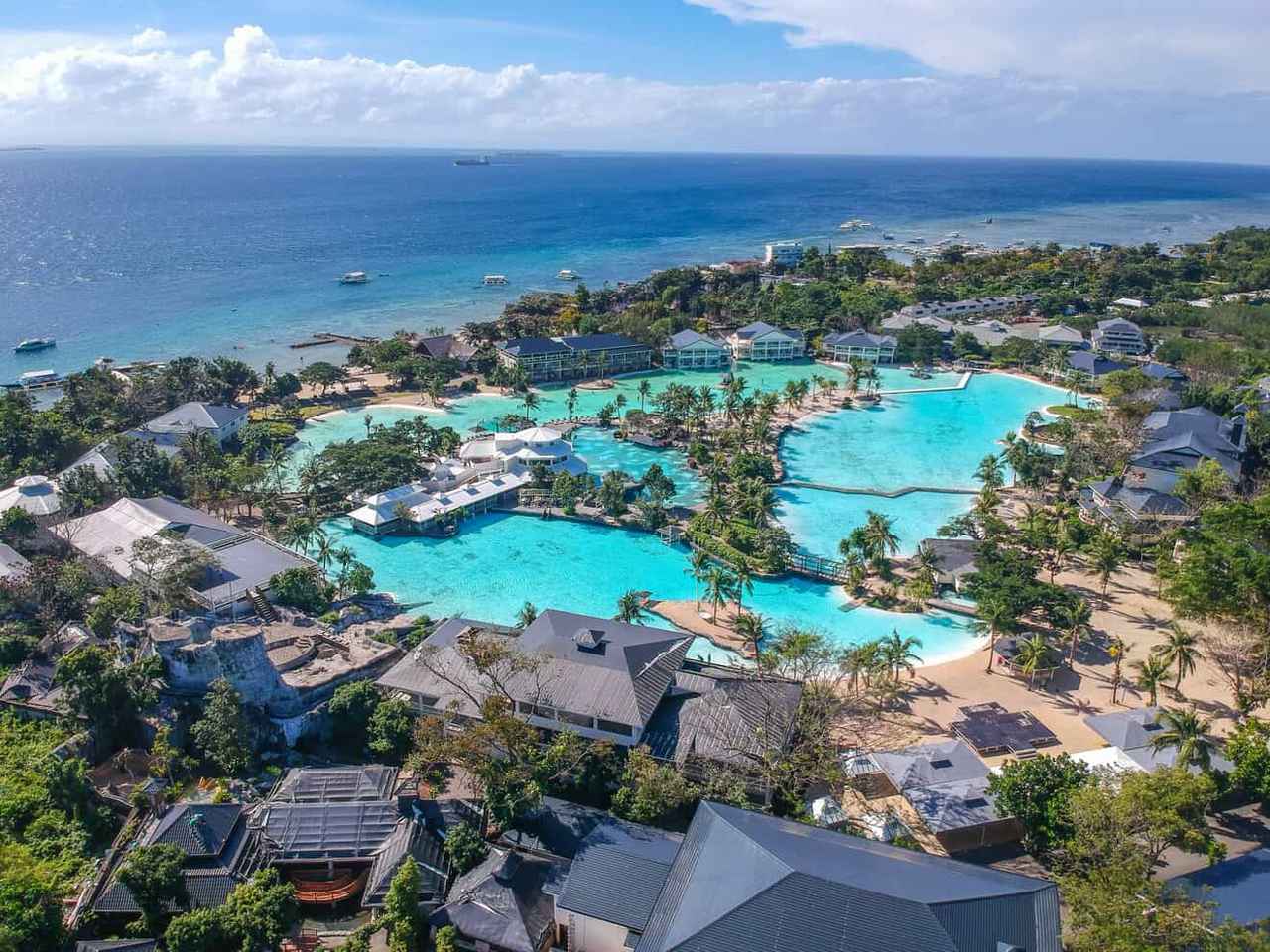 画像: セブ・マクタン島リゾートホテル徹底比較!家族旅、女子旅、ハネムーン、熟年層様々にぴったりなホテルと自信のキャンセル無料システム!