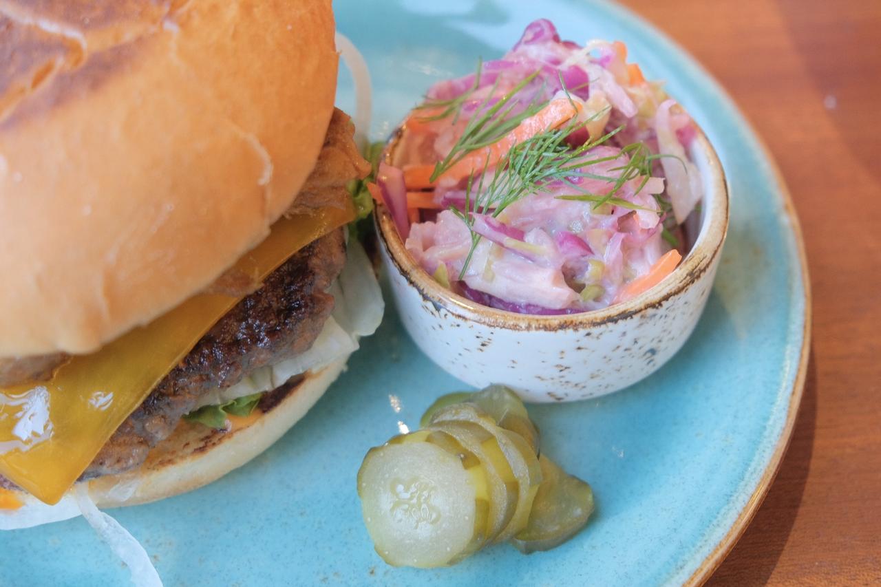 画像3: マンスリーバーガー 第一弾は『BBQ プルドポークバーガー』