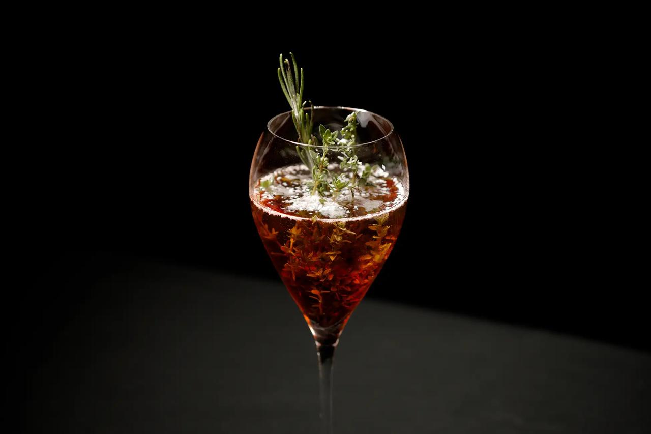 画像: ボタニカルカクテル「ジョワイユ ノエル」