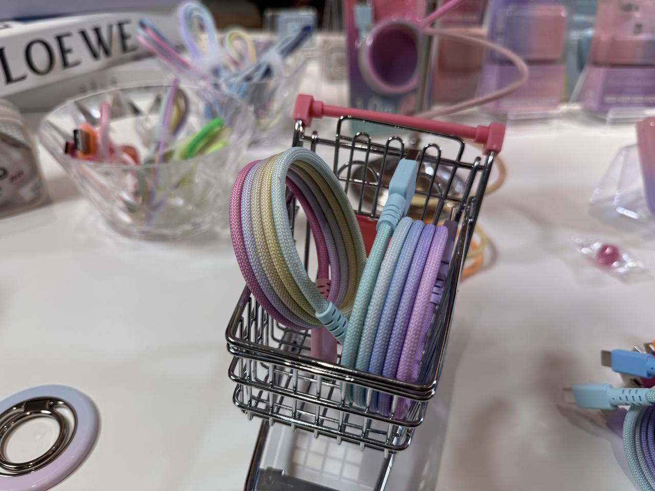 画像6: グラデーションカラーを採用した新シリーズ