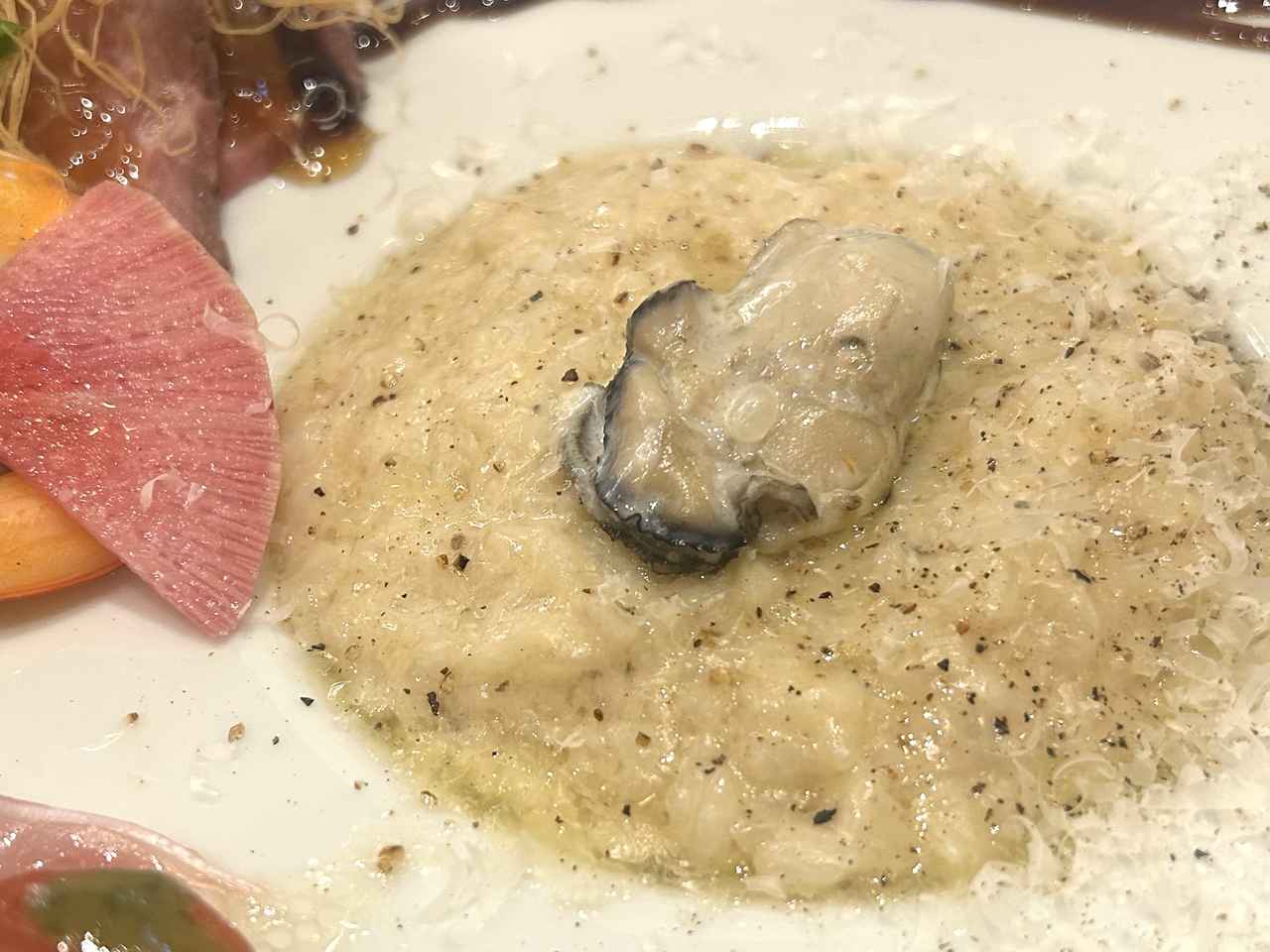 画像6: ⚫︎8TH SEA OYSTER Bar 牡蠣とチーズたっぷりトリュフクリームリゾット～前菜3種添え～／1,980円