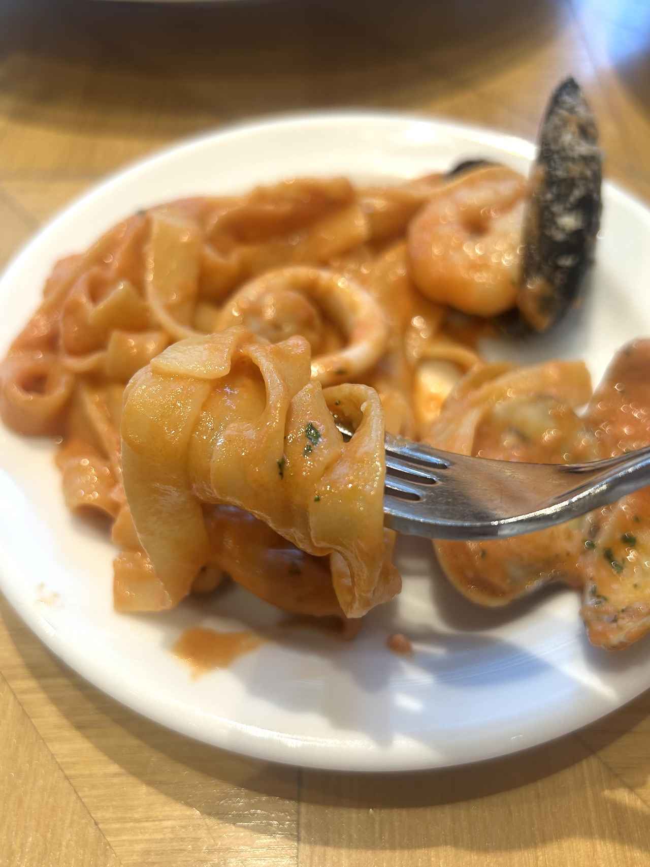 画像5: ⚫︎サブリナ　パスタ&クラムチャウダー 魚介のトマトクリーム ペスカトーレ フェットチーネ／1,980円