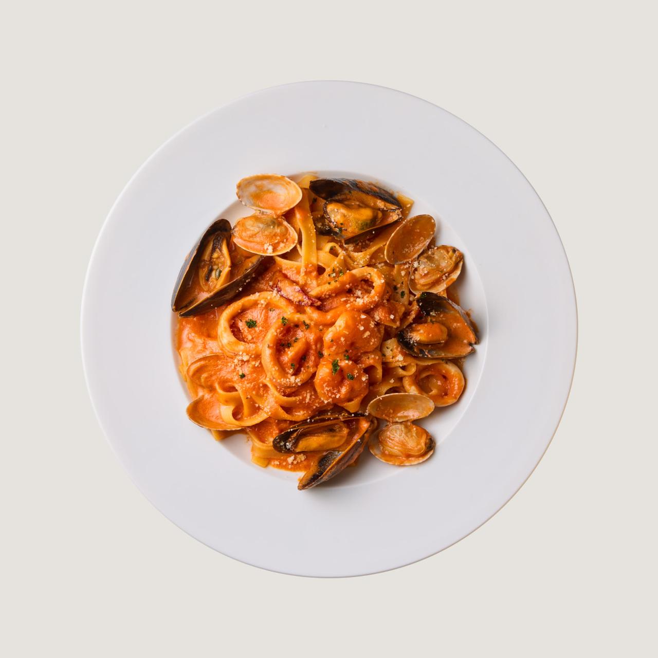 画像1: ⚫︎サブリナ　パスタ&クラムチャウダー 魚介のトマトクリーム ペスカトーレ フェットチーネ／1,980円