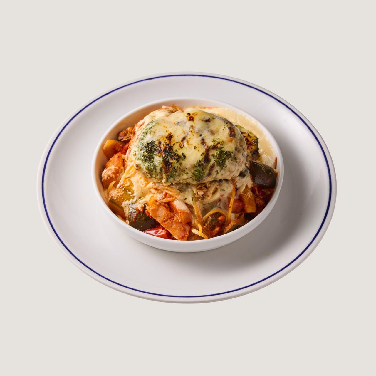 画像: ⚫︎CHEESE KITCHEN RACLER ハンバーグナポリタンのグラタン仕立て ～トリュフ風味～／1,980円