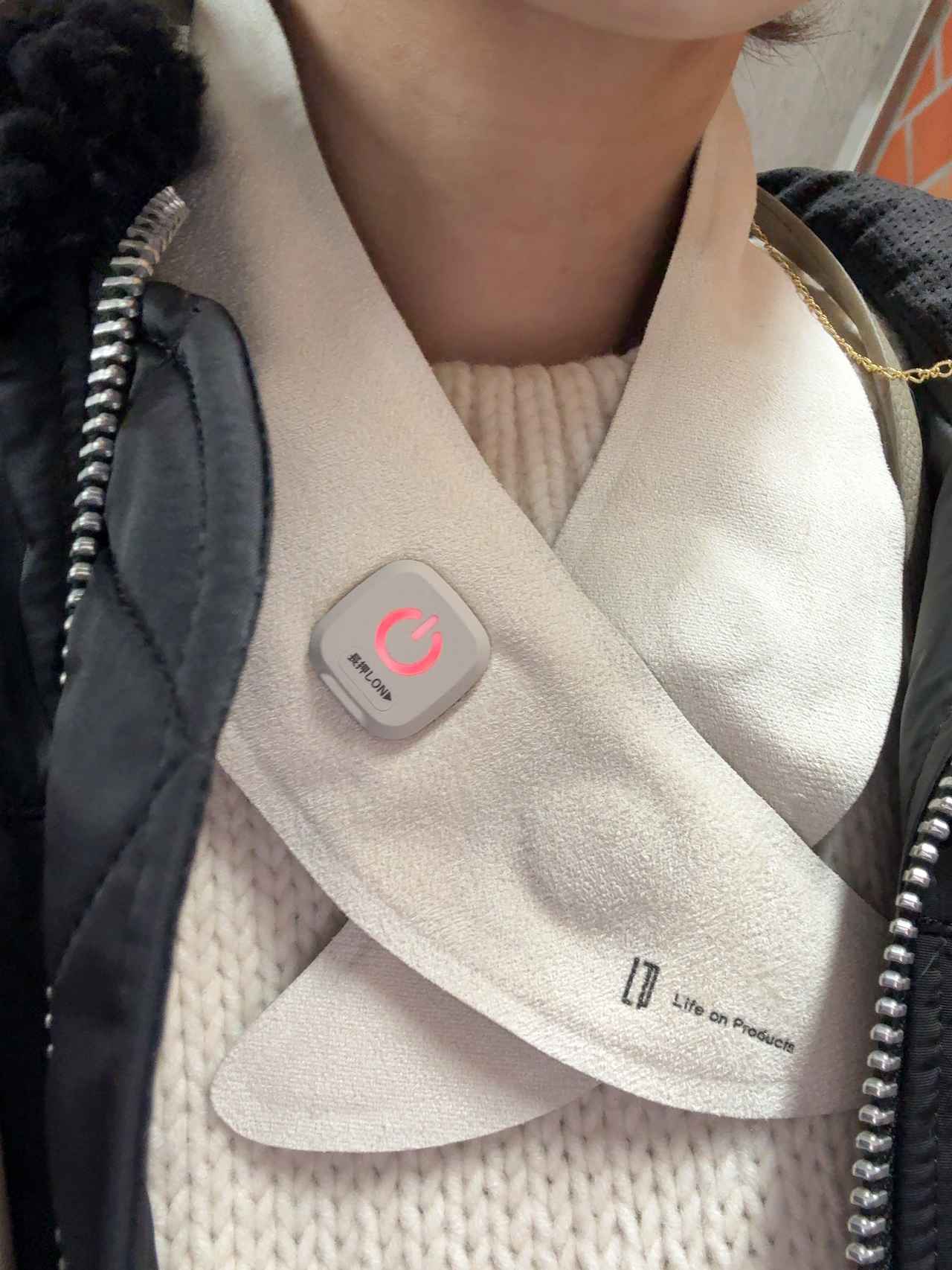 画像: 冷えがちな首元を瞬間あたため♡マフラーに忍ばせるだけでポカポカの「充電式ホットスカーフ」が新登場
