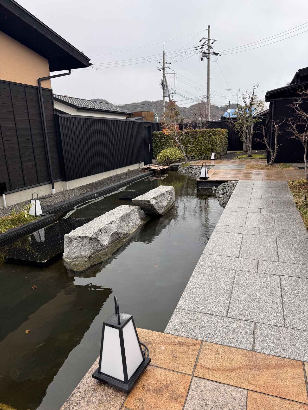 画像8: “冬の味覚の王様”を求めて京都・丹後へ♡活カニを選ぶ高揚感と、温泉ヴィラで過ごす贅沢な時間