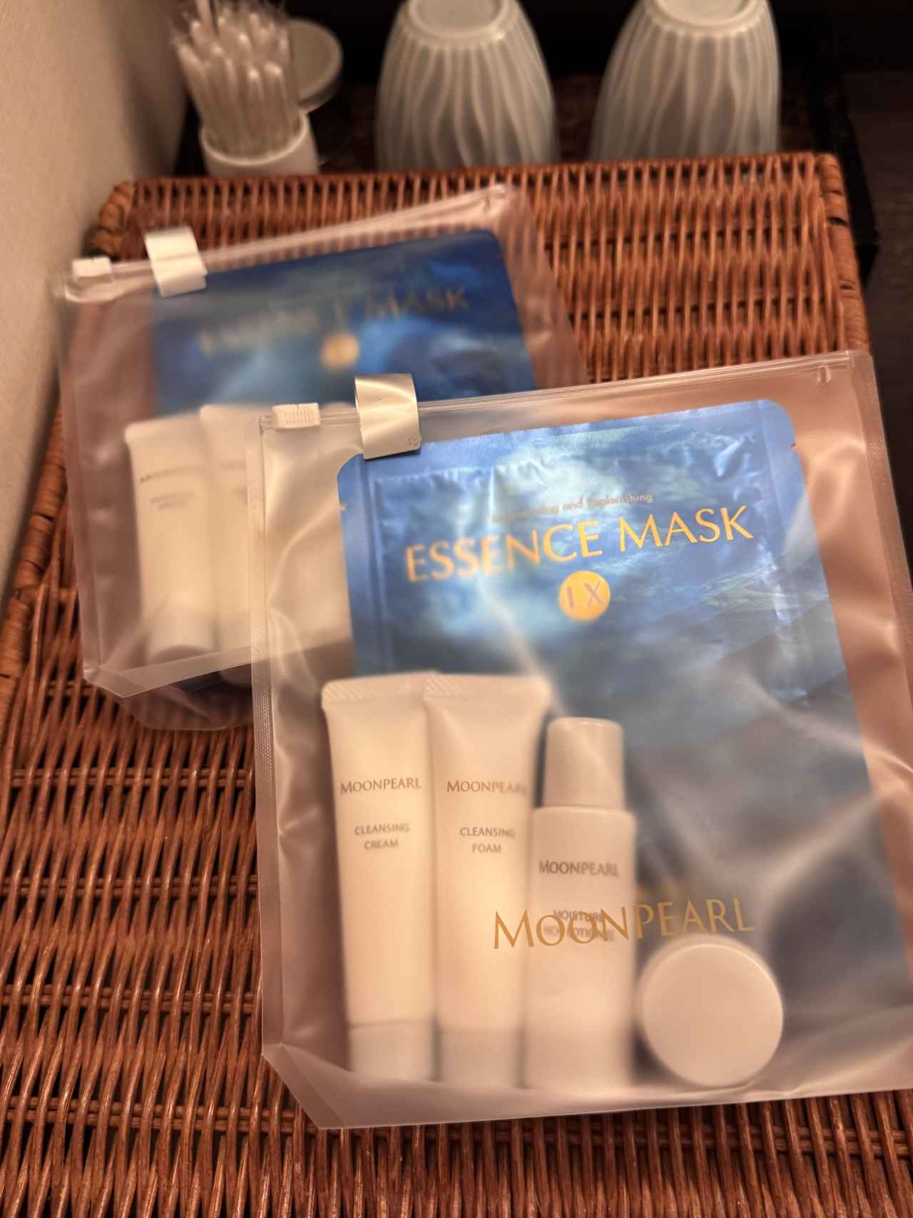 画像 : 8番目の画像 - 「“冬の味覚の王様”を求めて京都・丹後へ♡活カニを選ぶ高揚感と、温泉ヴィラで過ごす贅沢な時間」のアルバム - カワコレメディア