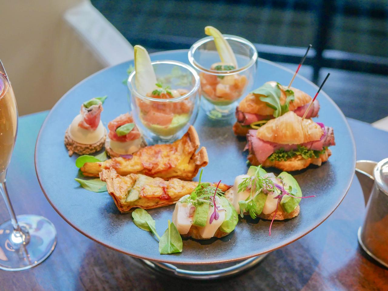 画像: 甘さの合間に嬉しい、ホテルクオリティのセイボリー