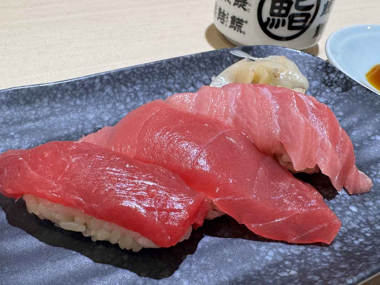 画像2: 職人の技を間近で体感！『新春！生本まぐろ解体ショー』も開催