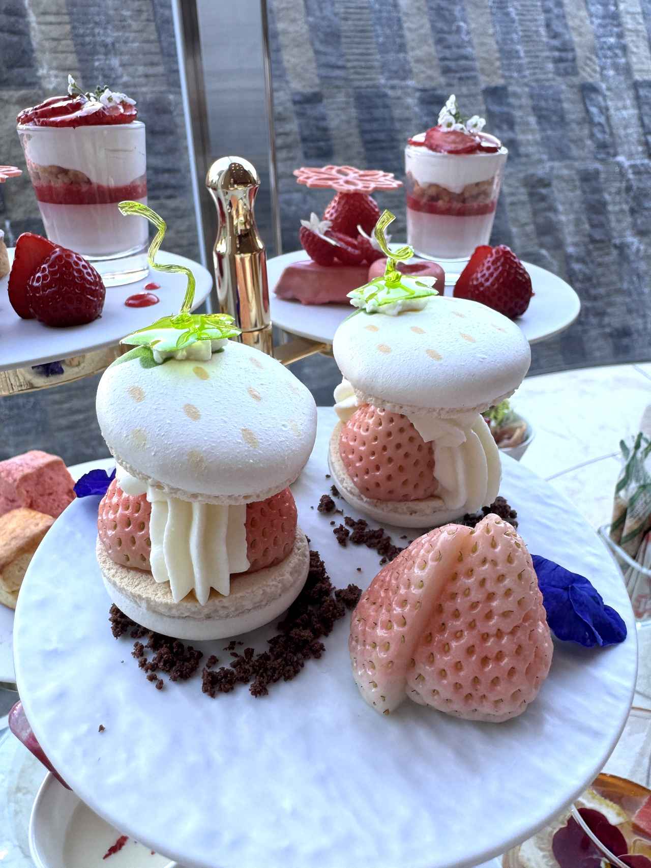 画像1: 白いちご“淡雪”と“あまおう”が主役♡「Strawberry Afternoon Tea」ザ・プリンス パークタワー東京
