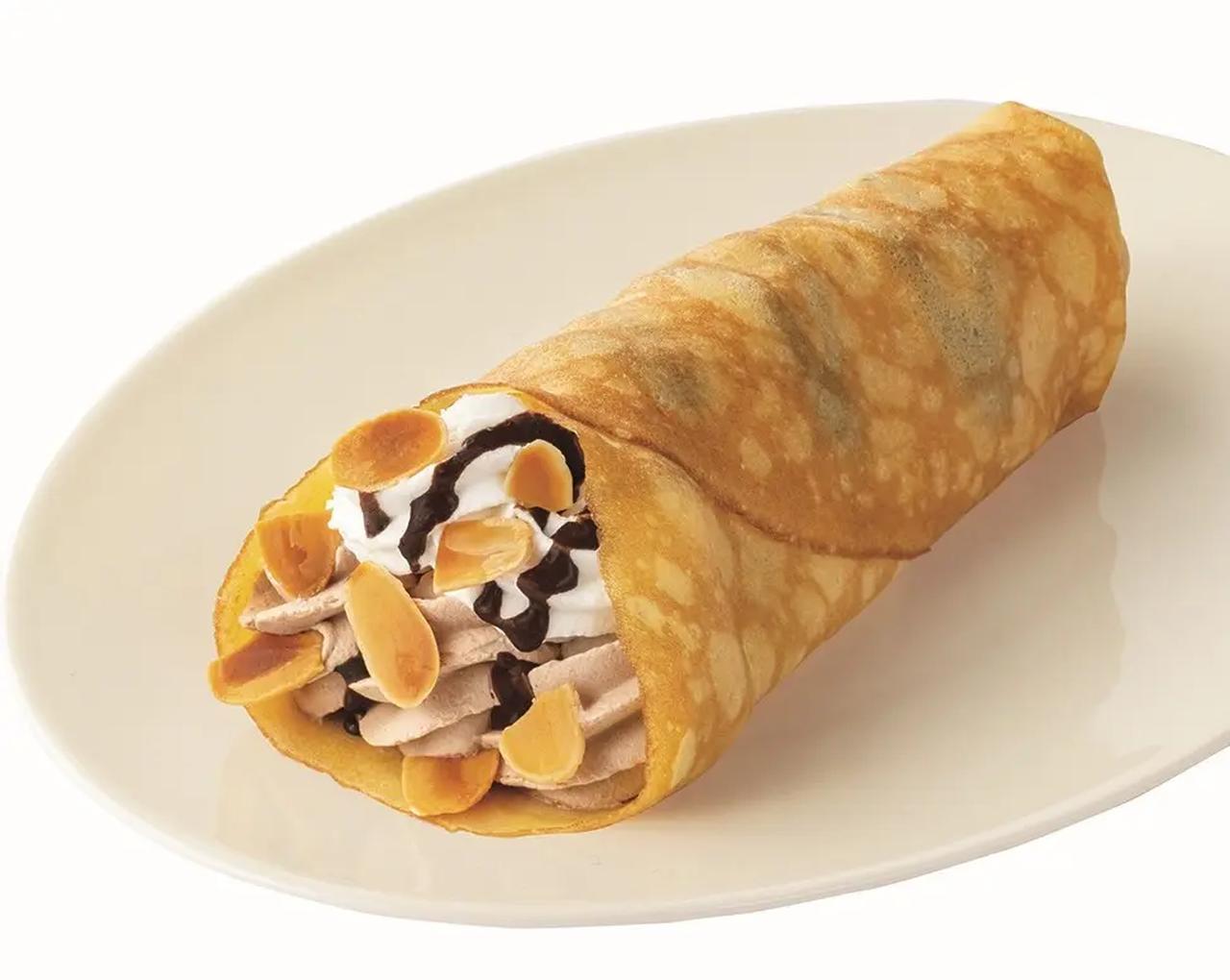 画像: 節分 チョコバナナクレープ 【価格】332円（税込358円） 【発売地域】全国 【内容】チョコホイップとホイップクリームの2つのクリームとバナナを包んだクレープです。クレープの内側にコーティングチョコをかけ、鬼のパンツを表現しました。 ＜商品サイズ＞（約）長さ14.5cm×幅6cm×高さ4.3cm