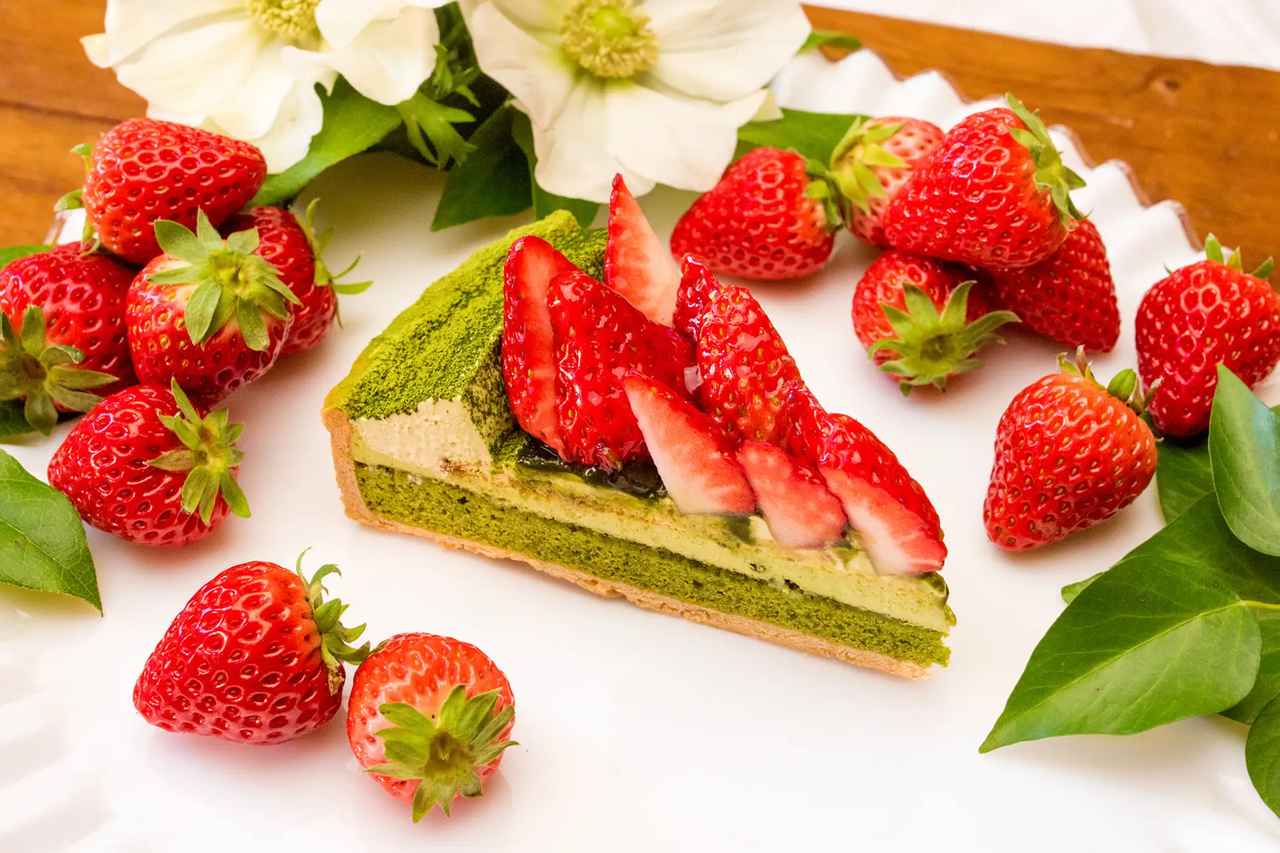 画像: 抹茶とイチゴのタルト 販売期間:12月1日(月)~1月19日(月) piece ¥1,090