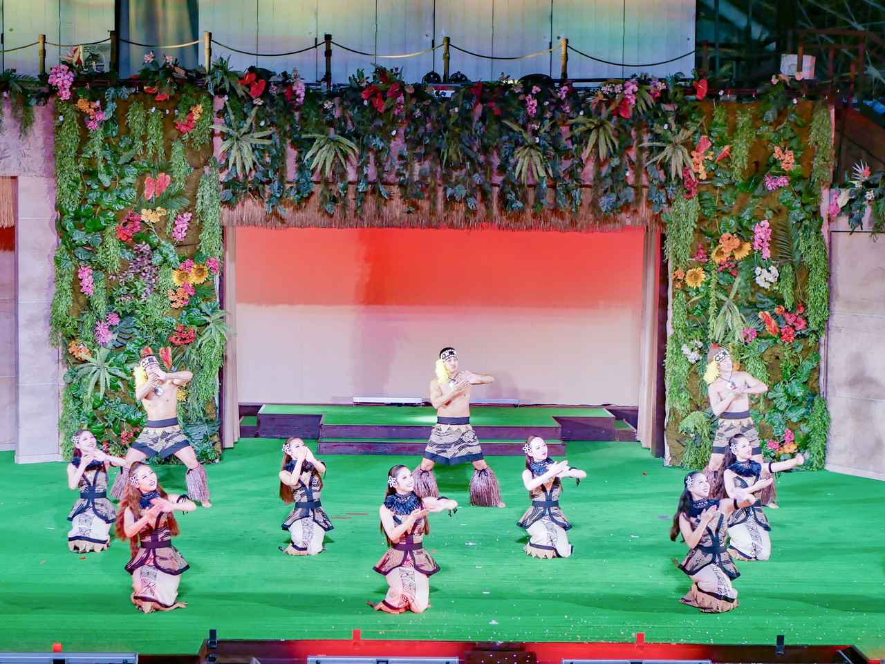 画像3: 思い出が集まる場所。60年を描くモザイクアート