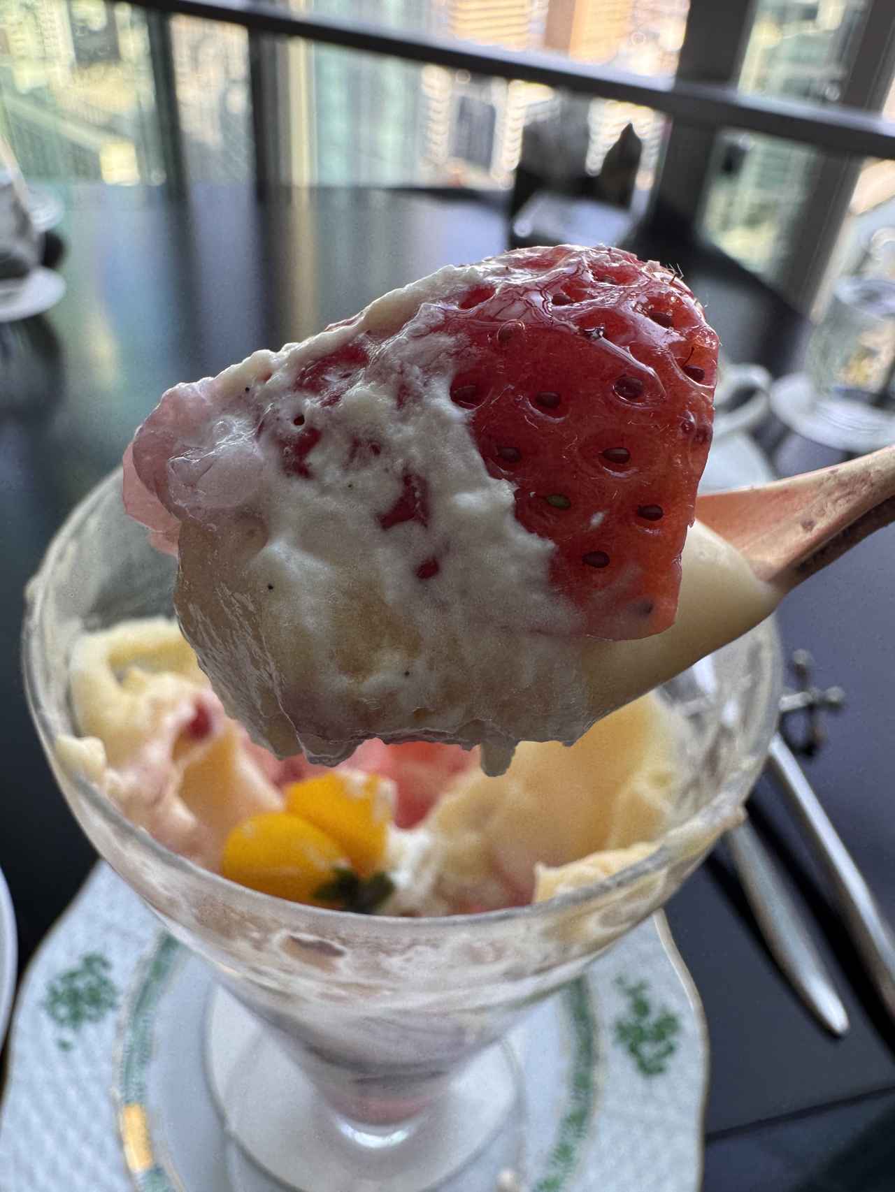 画像4: “ストロベリー✖シブースト”11層のスイーツタワー♡ザ ロイヤルパークホテル アイコニック 東京汐留