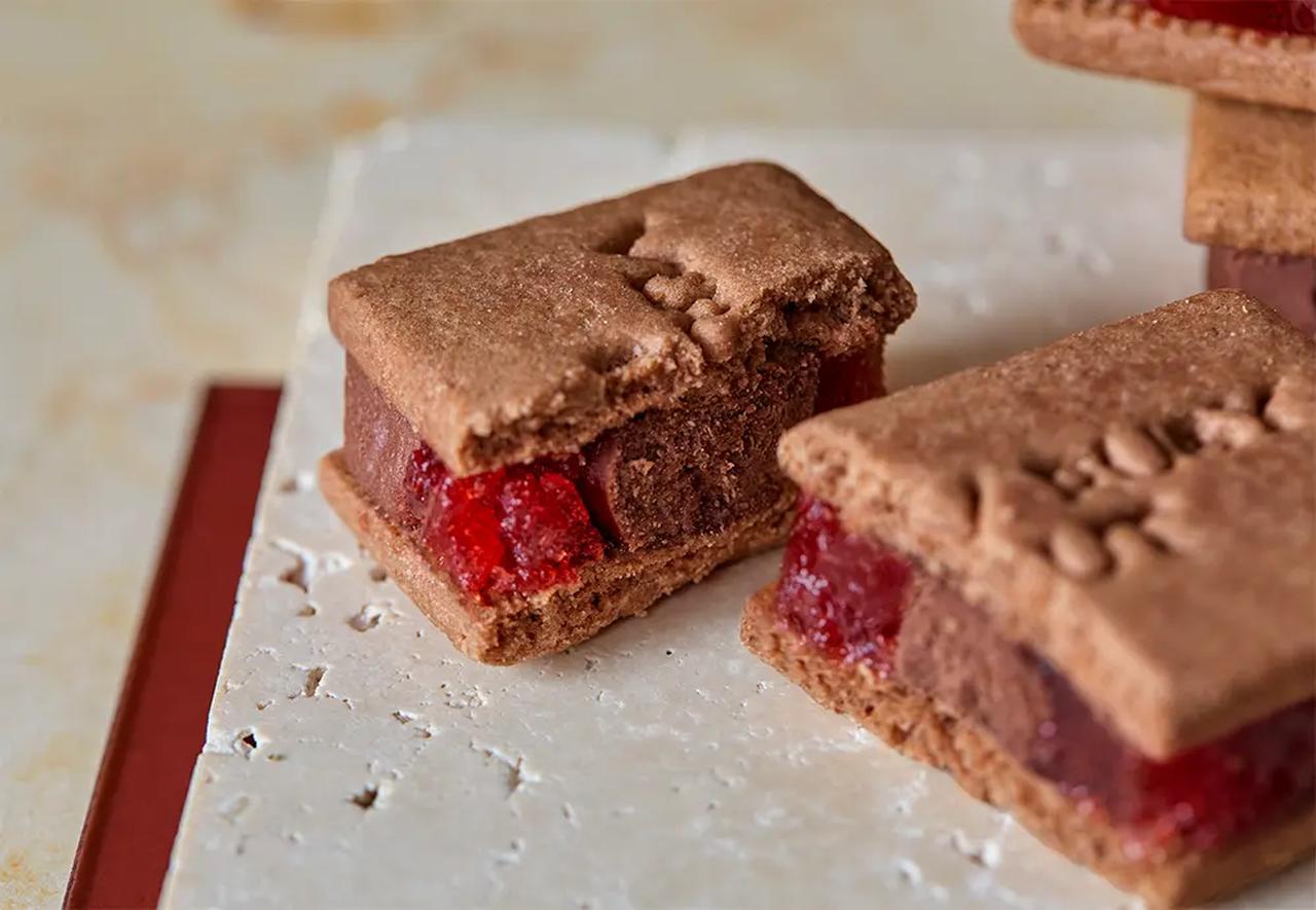 画像2: まるで“苺のショコラフォンデュ”