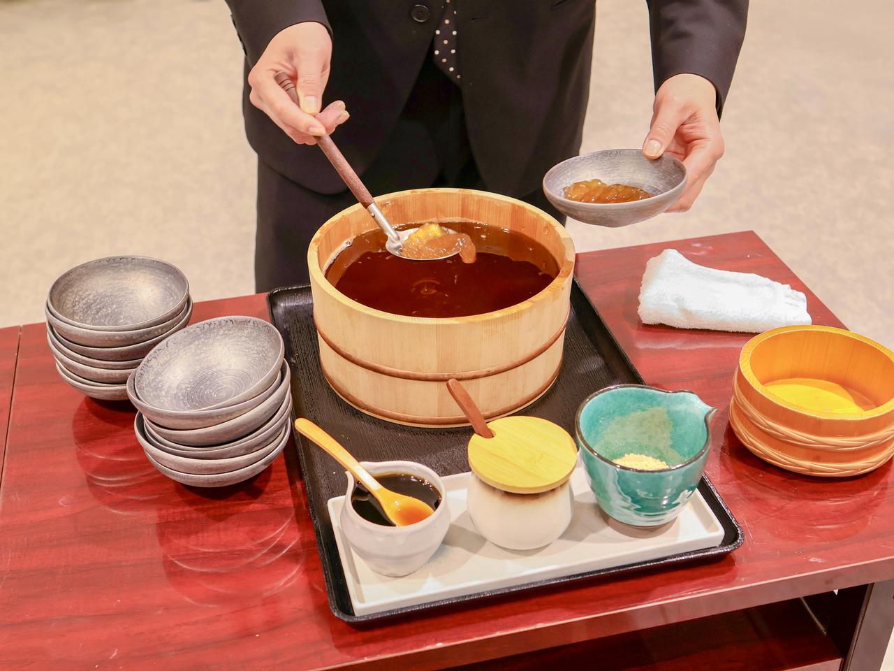 画像1: 2つのワゴンサービスで特別感をプラス