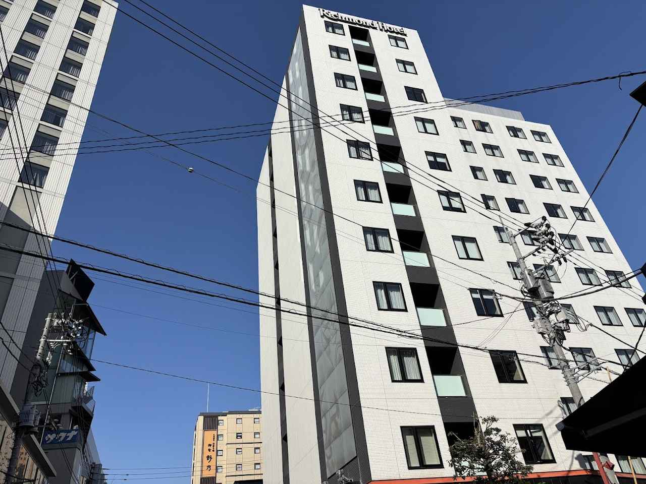 画像1: 立地と外観