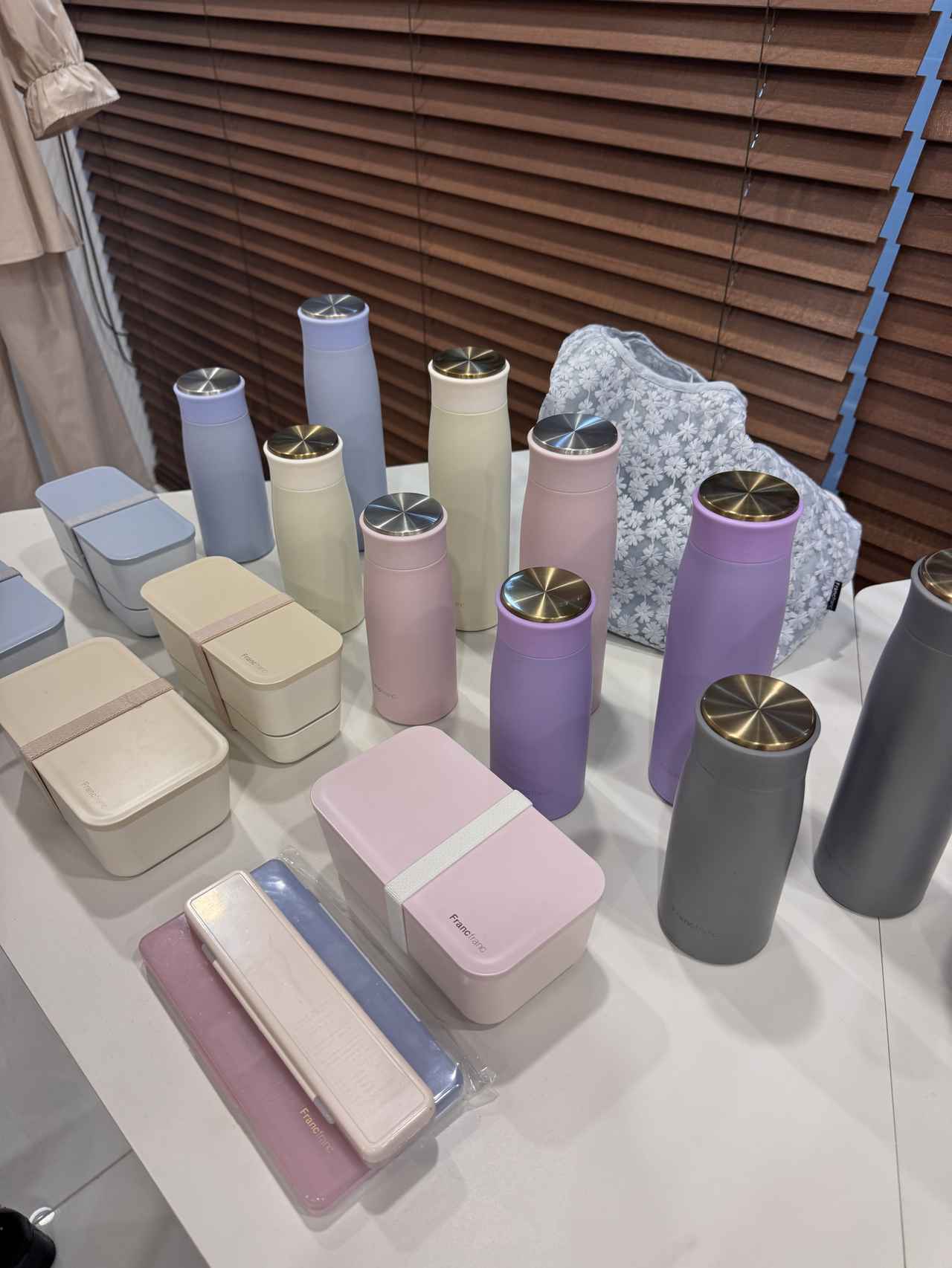 画像 : 1番目の画像 - 「花と蝶が舞う♡Francfrancの春コレクション「2026 Spring Collection」がいよいよ登場」のアルバム - カワコレメディア