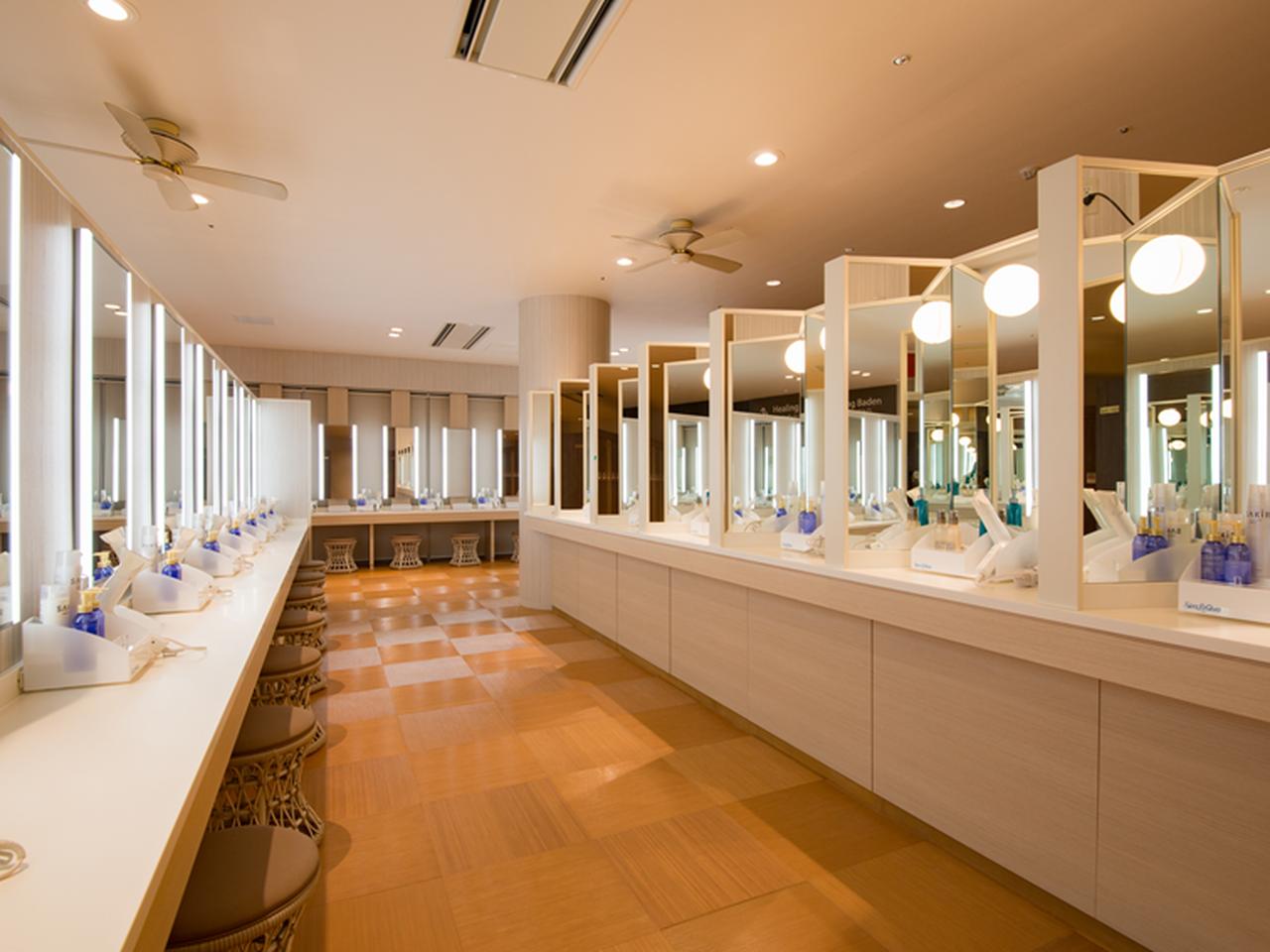 画像1: ②FanFunCosme！メイク&スキンケア テスターエリア（6F 女性パウダーコーナー）