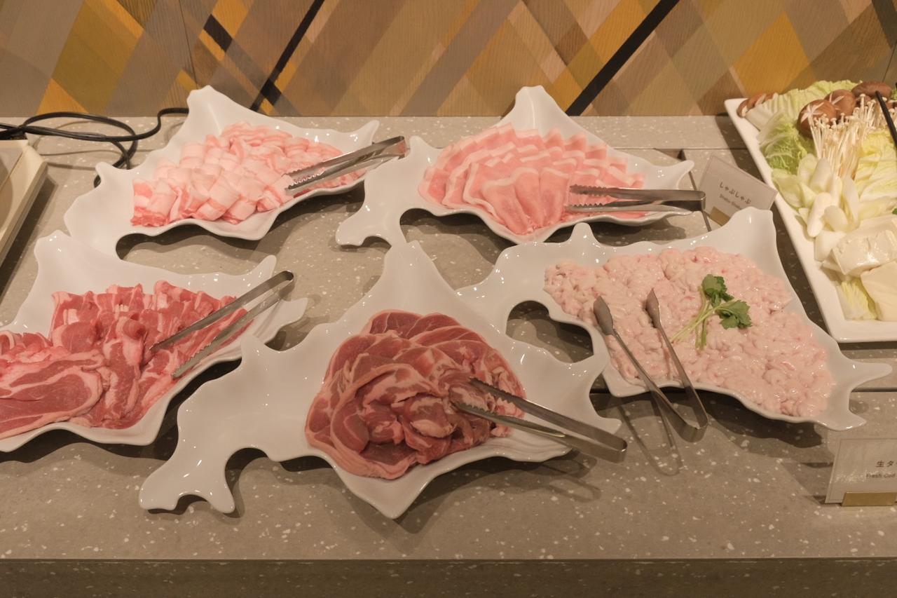 画像: 北海道型のお皿がかわいい♡