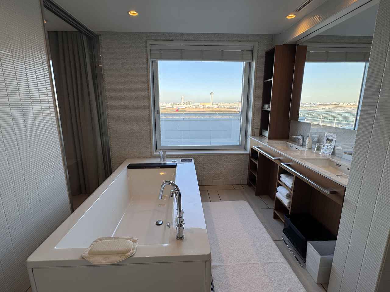 画像2: バスルームが主役。自宅以上にくつろげる“ホームスパ”