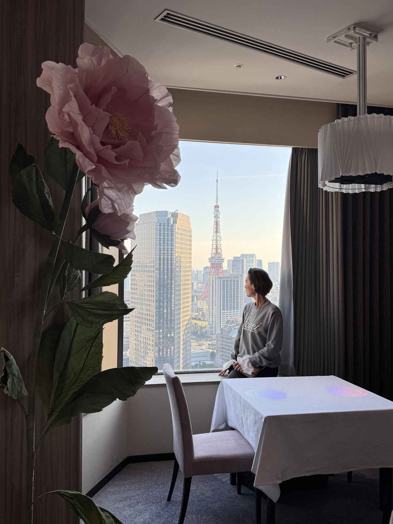 画像: 58mmのプティシェフからみたときのお花の大きさが味わえるオブジェ