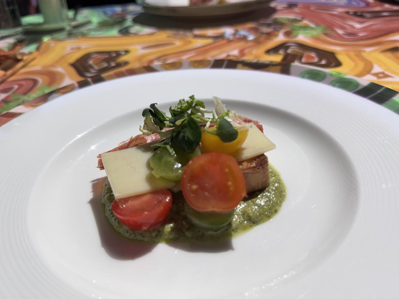 画像2: 4人の“小さなシェフ”が繰り広げる、国を超えた料理対決