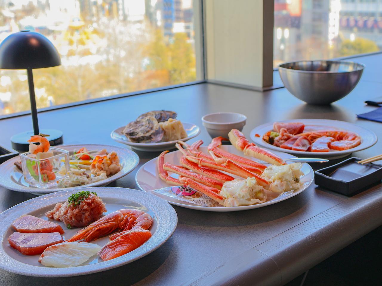 画像2: 東京ドームシティを望む、落ち着いた雰囲気の店内