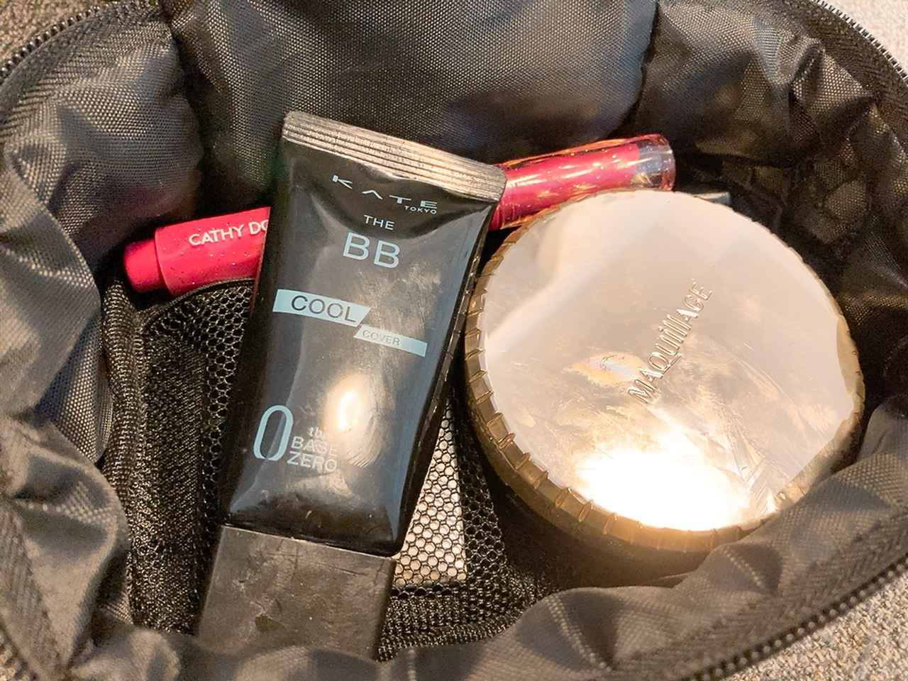画像: 大きなファンデやコンパクトも余裕！