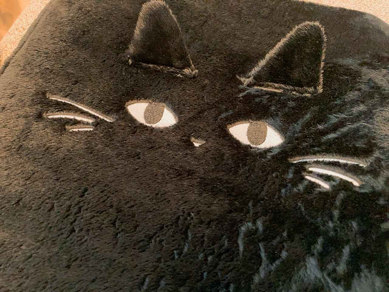 画像: 毛並みまで猫！！