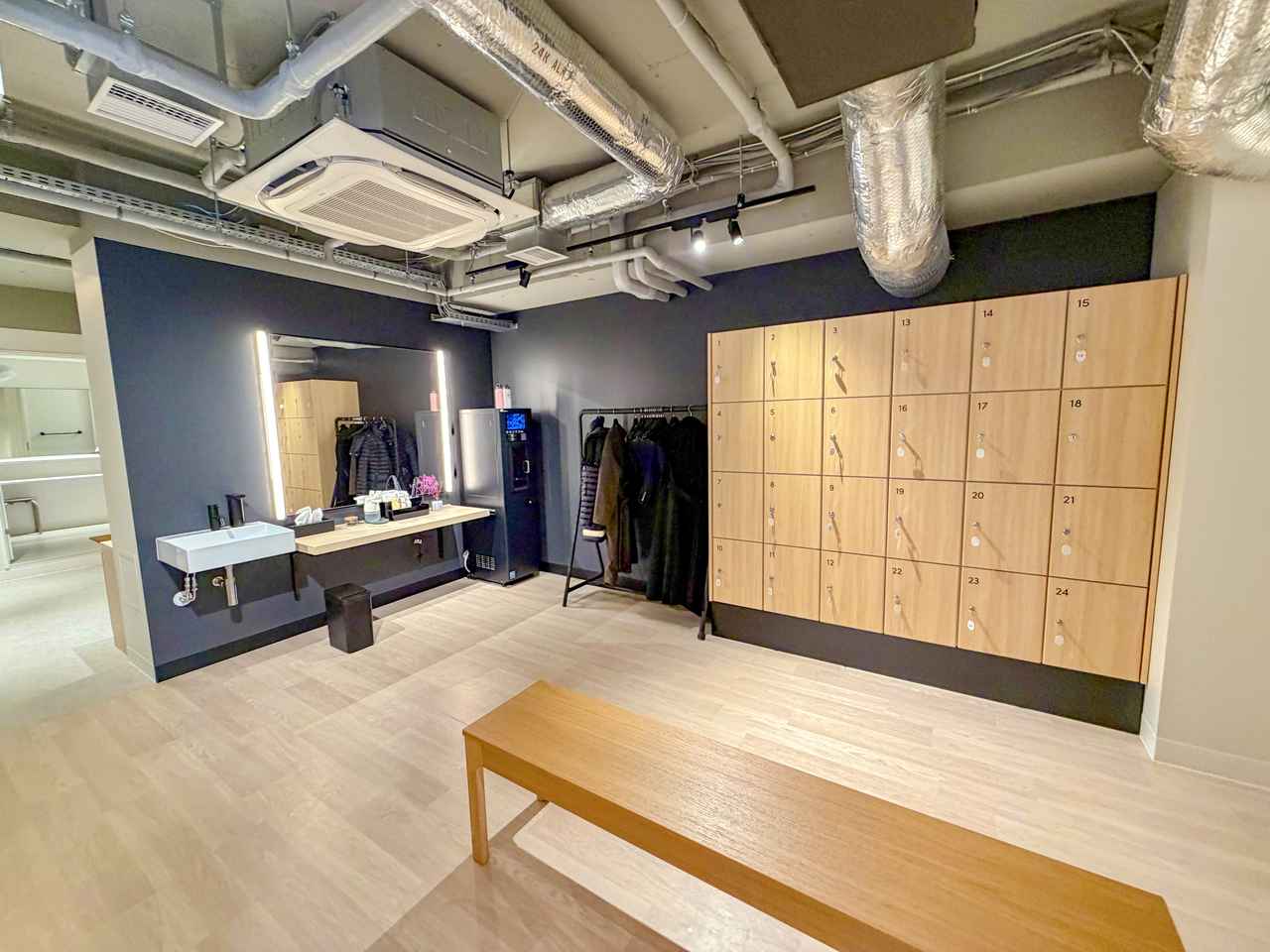 画像4: ヨガ・ピラティス・バレエが融合した、新感覚トレーニング