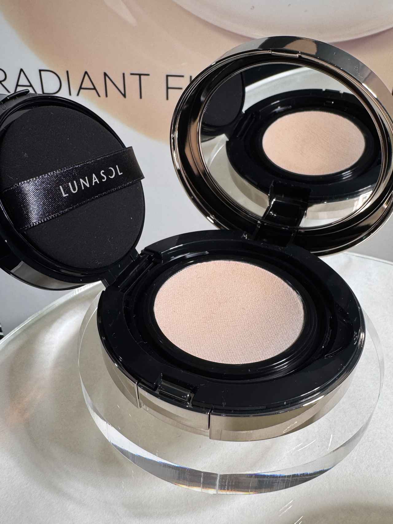 画像1: 【LUNASOL】3月6日発売♡肌に“光の流れ”を宿す新ベース＆洗うたび磨かれるジェル洗顔