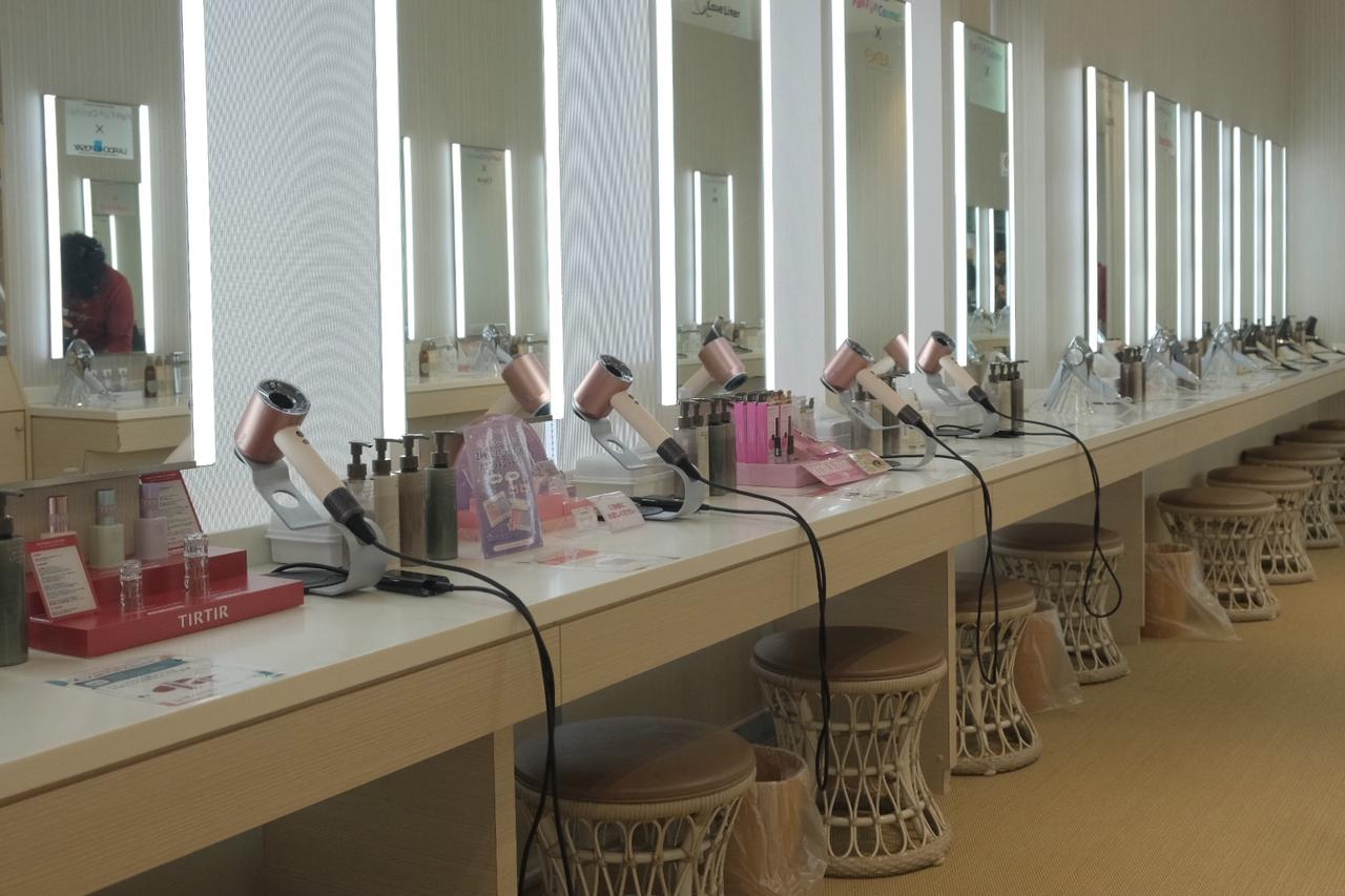 画像: FanFunCosme!メイク&スキンケア テスターエリア (6F 女性パウダーコーナー)